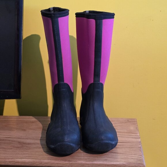 Womens Size 5 - 5.5 - MUCK Tack Classic Women's Black/Pink High Horse Farm Barn - Picture 2 of 9